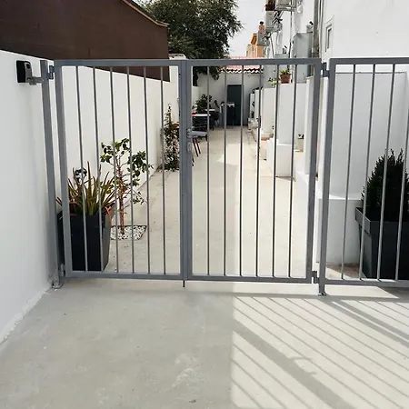 Cozy And Traditional - Ec *