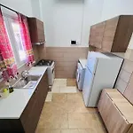 Daire Cozy And Traditional - Ec Larnaca