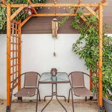 Cozy And Traditional - Ec Daire Larnaca
